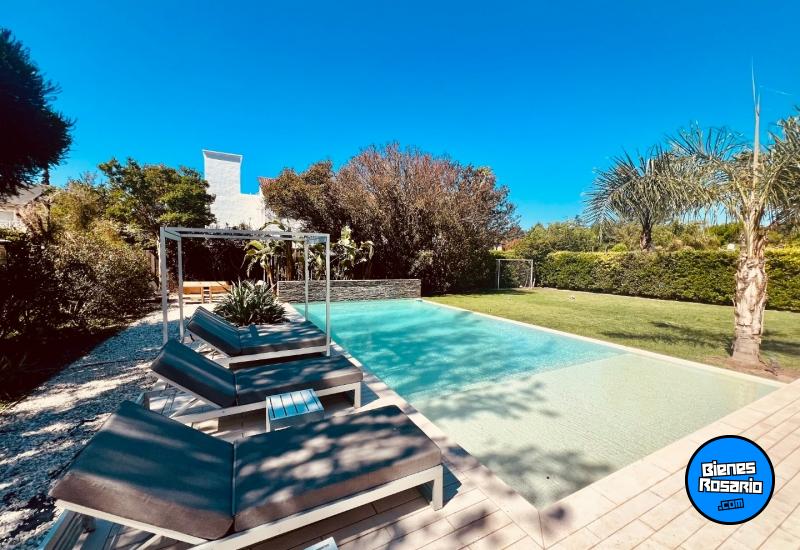 Casas - Funes - Venta