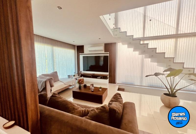 Casas - Funes - Venta