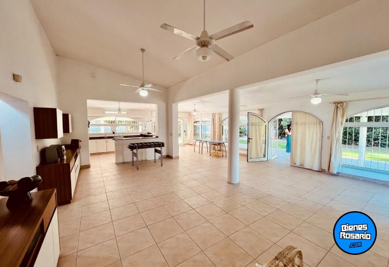 Casas - Funes - Venta
