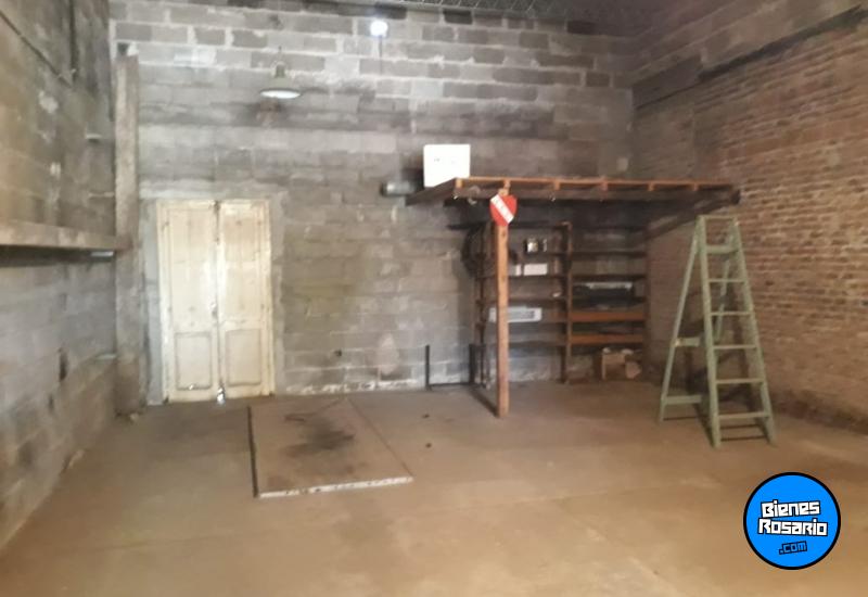 Galpones / Depósitos - Pueblo Muoz ,est.bernard - Venta