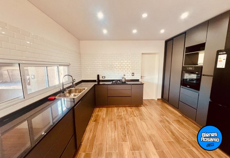 Casas - Funes - Venta
