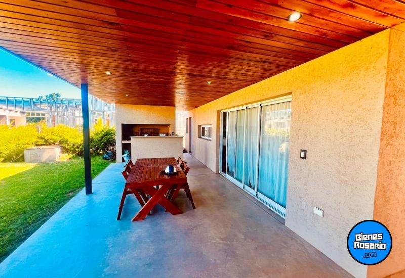 Casas - Funes - Venta