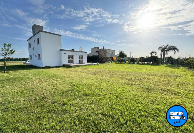 Casas - Funes - Venta