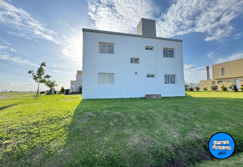 Casas - Funes - Venta