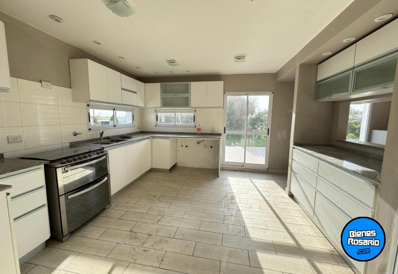 Casas - Funes - Venta