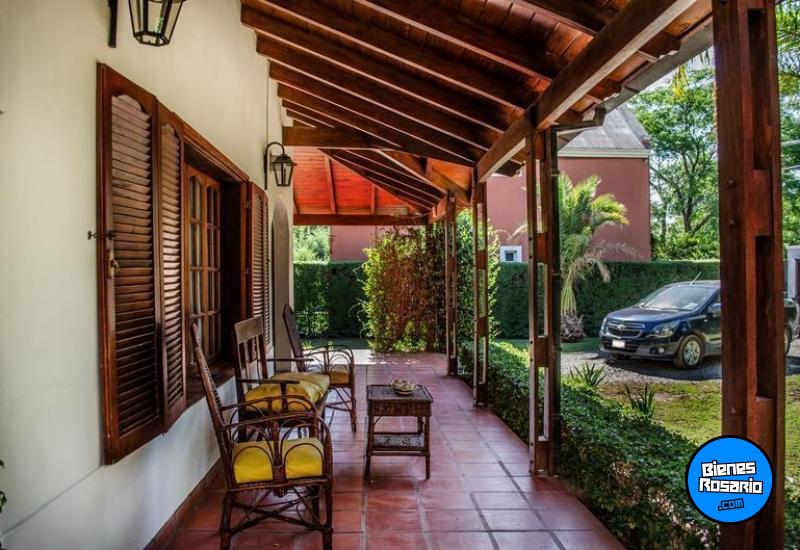 Casas - Funes - Venta