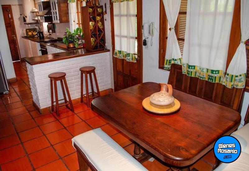 Casas - Funes - Venta