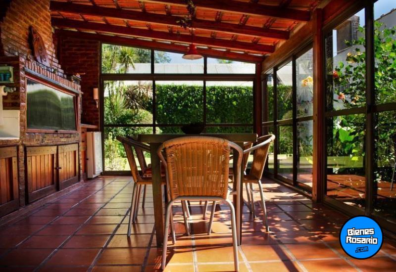 Casas - Funes - Venta