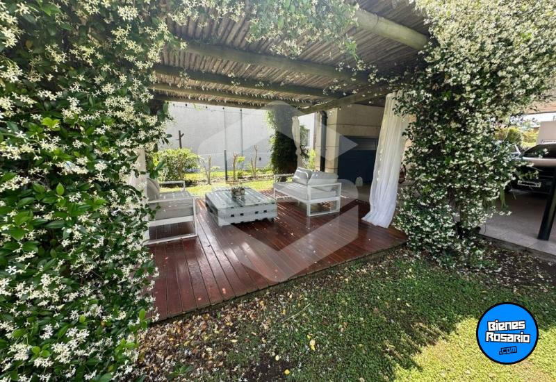 Casas - Funes - Venta