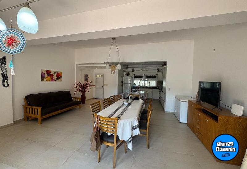 Casas - Rosario -  Alquiler