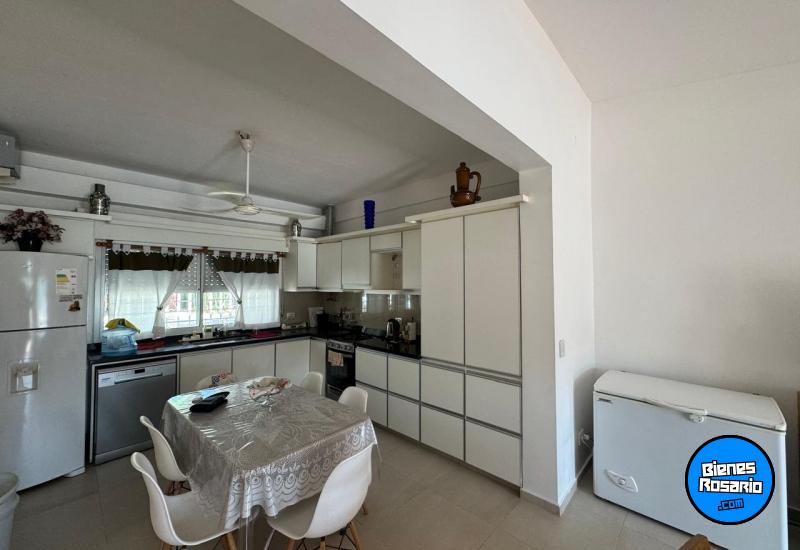 Casas - Rosario -  Alquiler
