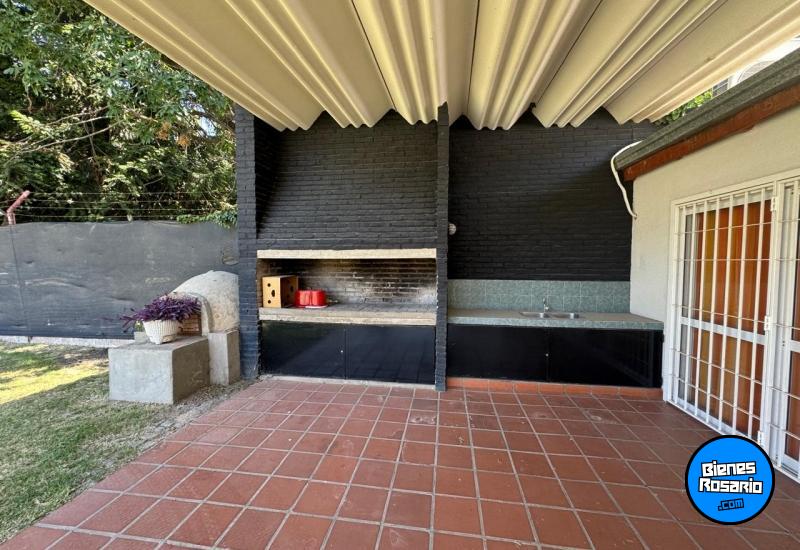 Casas - Rosario -  Alquiler