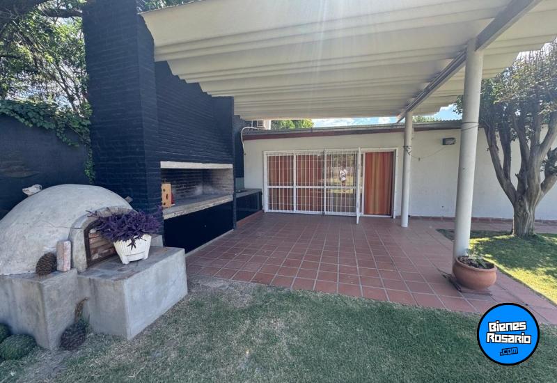 Casas - Rosario -  Alquiler