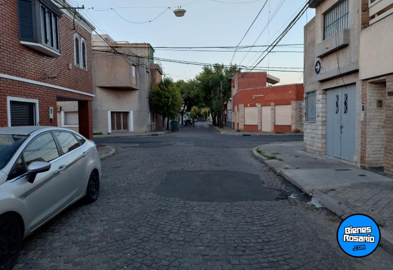 Departamentos de pasillo - Rosario - Venta