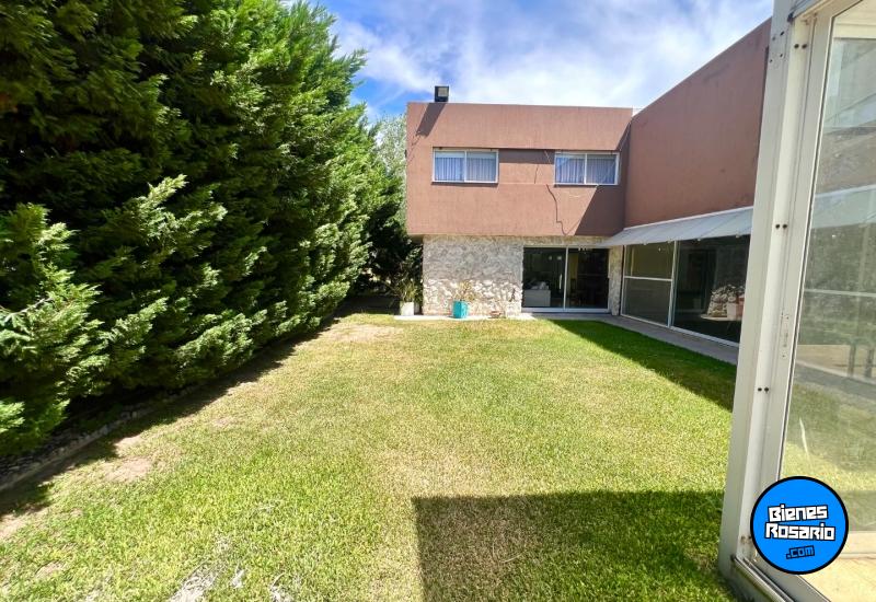 Casas - Funes - Venta
