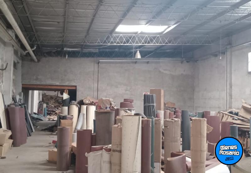 Galpones / Depósitos - Rosario - Venta