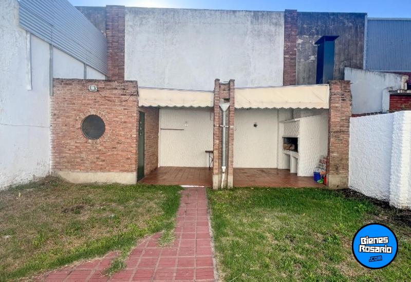 Casas - Rosario -  Alquiler