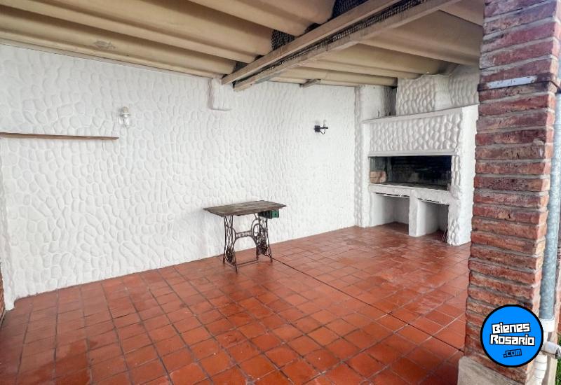 Casas - Rosario -  Alquiler