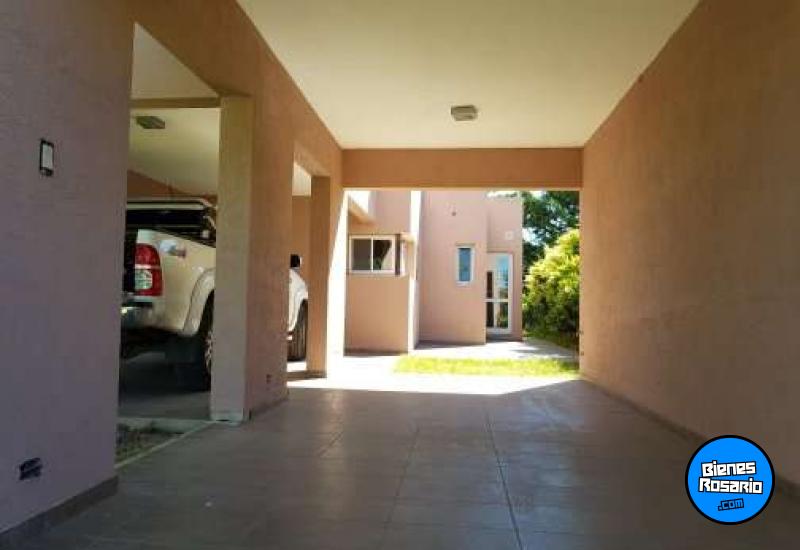 Casas - Pueblo Esther -  Alquiler