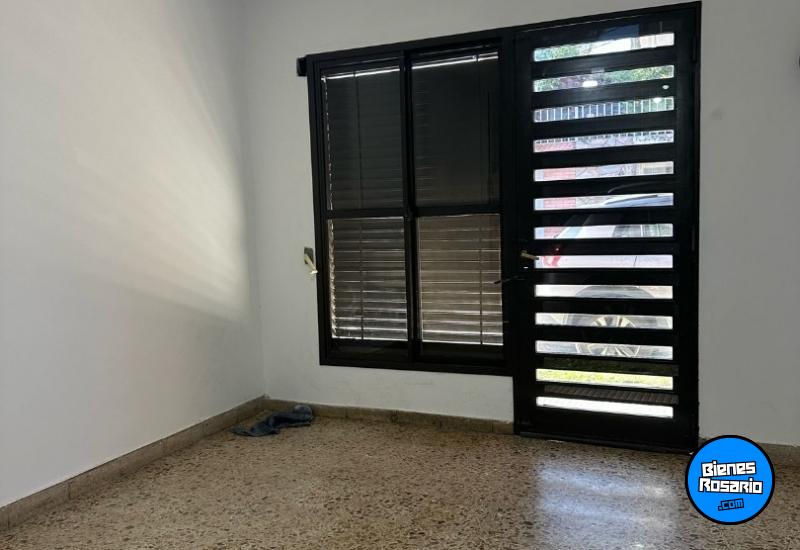 Casas - Rosario -  Alquiler