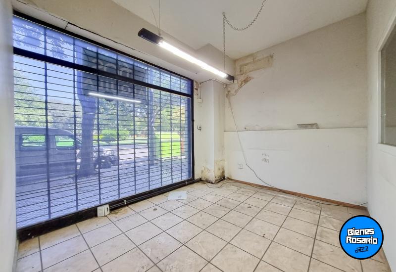 Galpones / Depósitos - Rosario - Venta