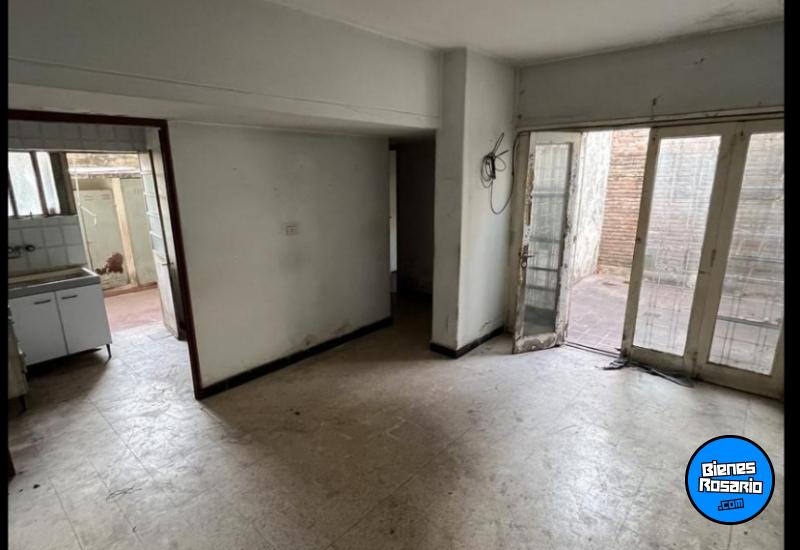 Departamentos de pasillo - Rosario - Venta