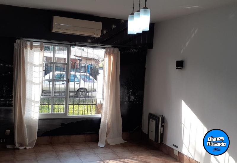 Casas - Rosario -  Alquiler