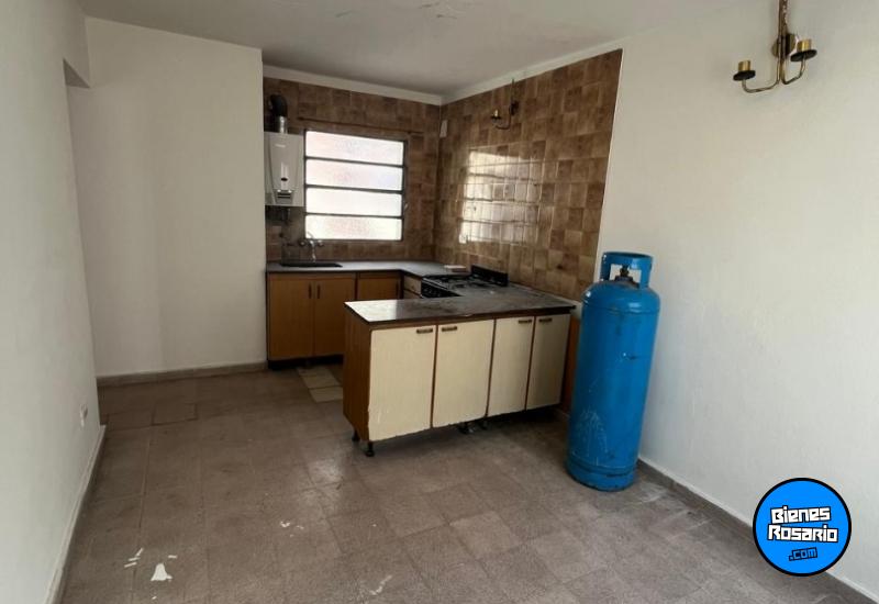 Departamentos de pasillo - Rosario - Venta