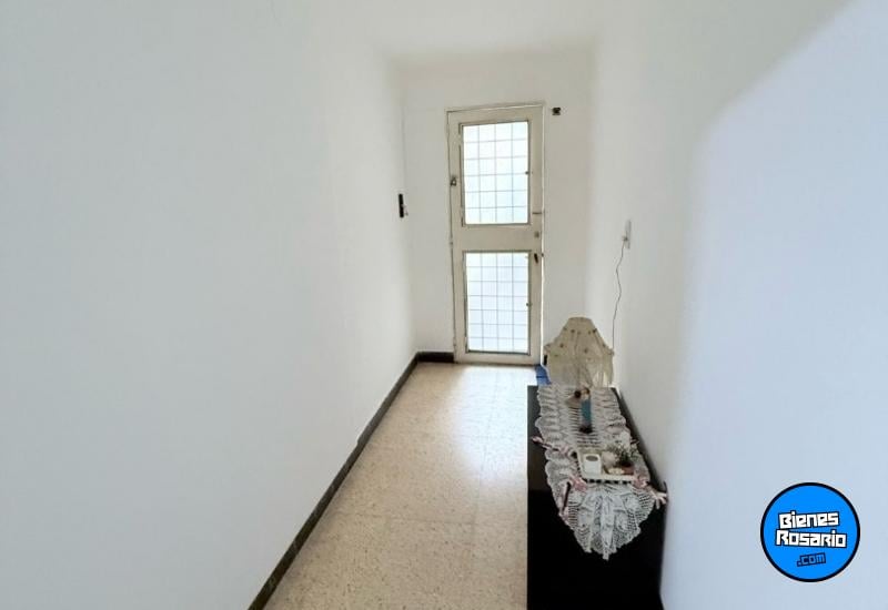 Departamentos de pasillo - Rosario - Venta