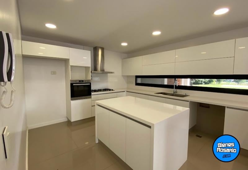 Casas - Funes - Venta