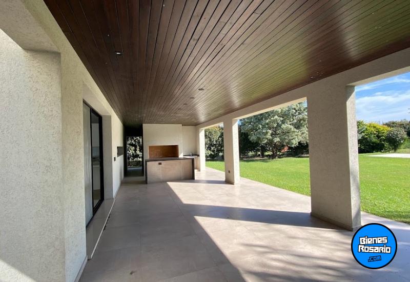 Casas - Funes - Venta
