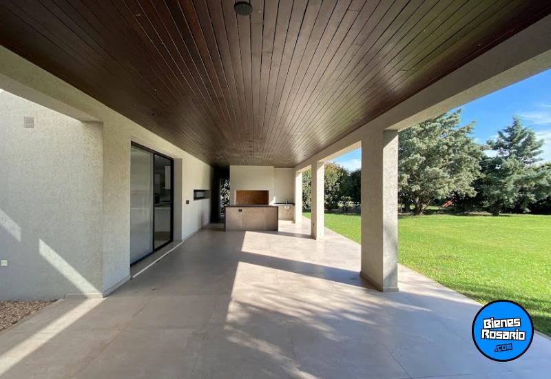 Casas - Funes - Venta