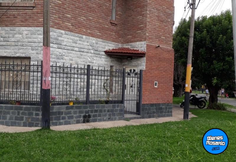 Casas - Rosario -  Alquiler