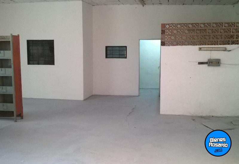 Galpones / Depósitos - Rosario - Venta