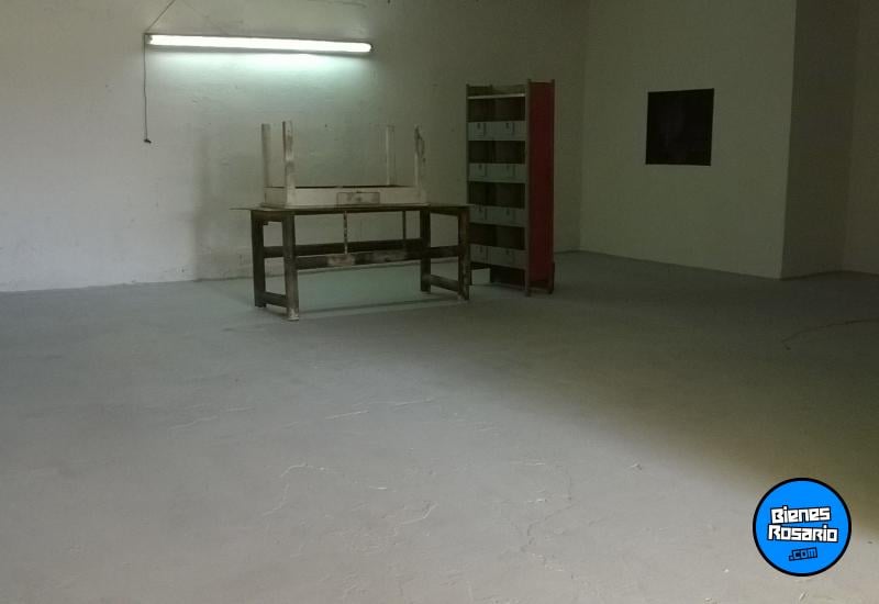 Galpones / Depósitos - Rosario - Venta