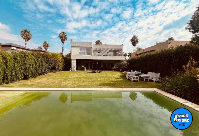 Casas - Funes - Venta