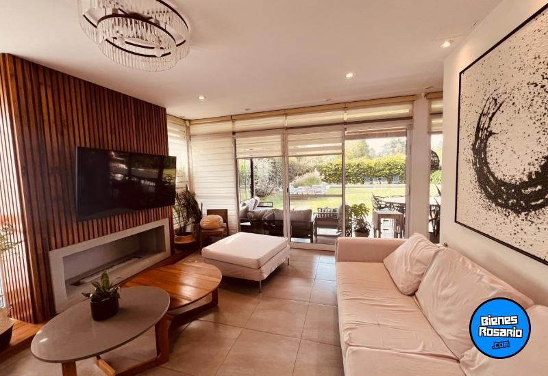 Casas - Funes - Venta