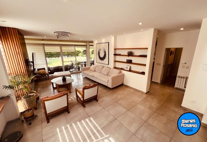 Casas - Funes - Venta
