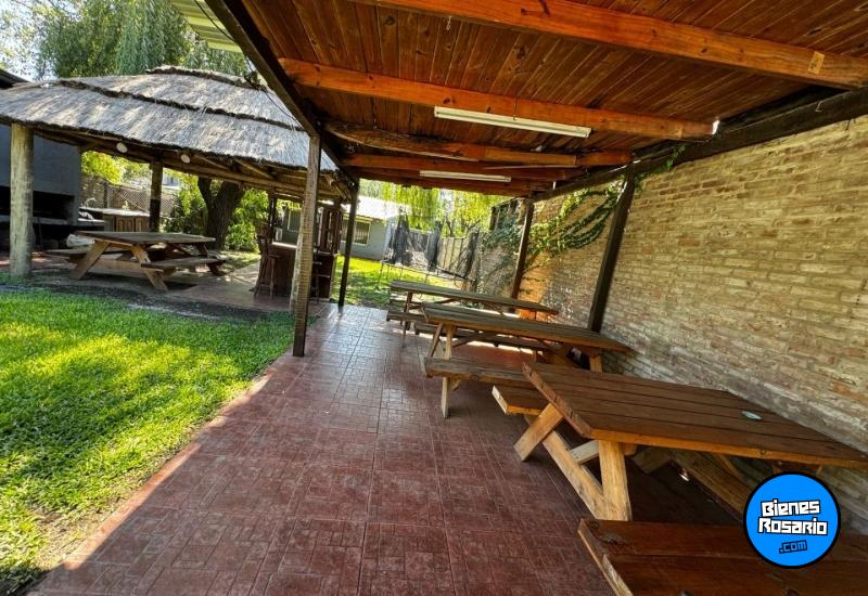 Casas - Funes -  Alquiler