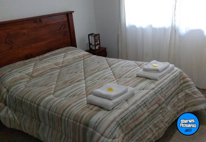 Casas - Funes -  Alquiler