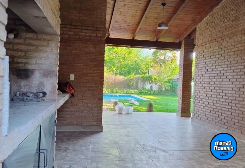 Casas - Funes -  Alquiler