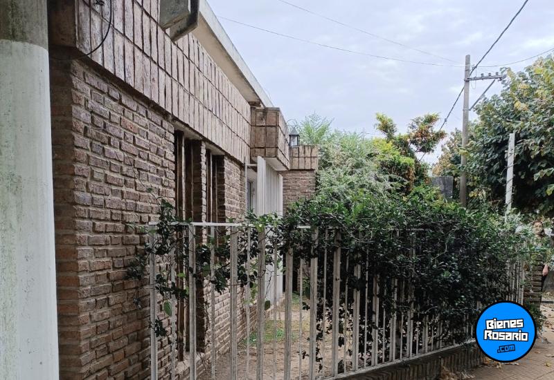 Casas - Uranga -  Alquiler