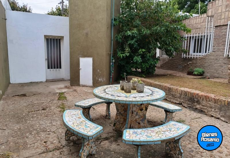 Casas - Uranga -  Alquiler