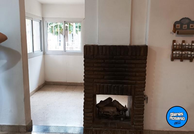 Casas - Uranga -  Alquiler