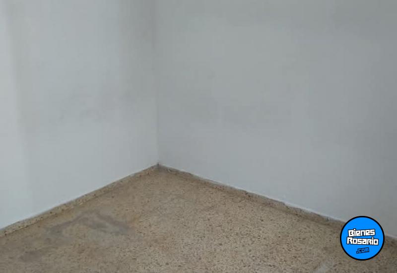Departamentos de pasillo - Rosario - Venta