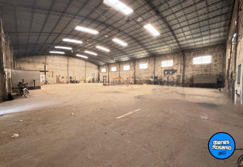 Galpones / Depósitos - Rosario - Venta