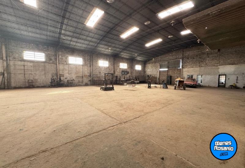 Galpones / Depósitos - Rosario - Venta