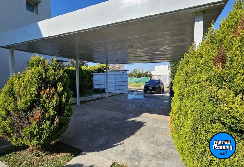Casas - Funes - Venta