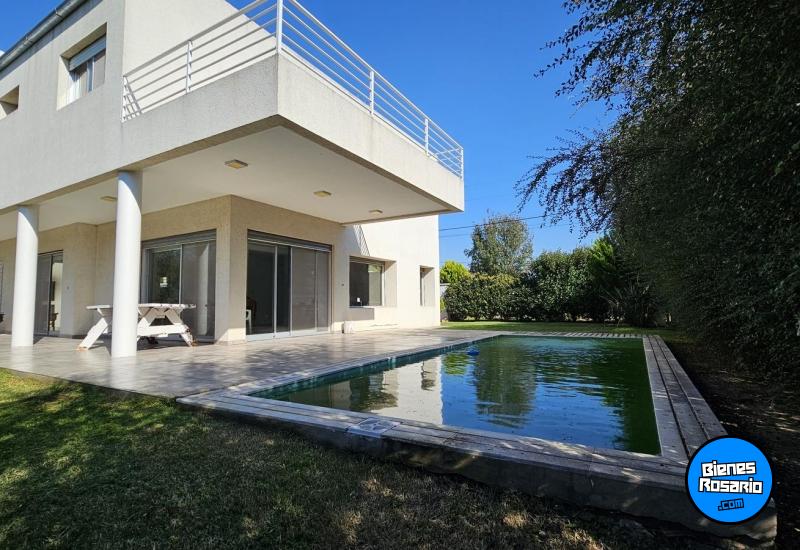 Casas - Funes - Venta