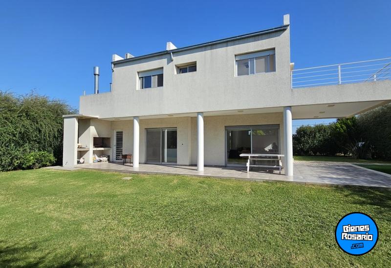 Casas - Funes - Venta